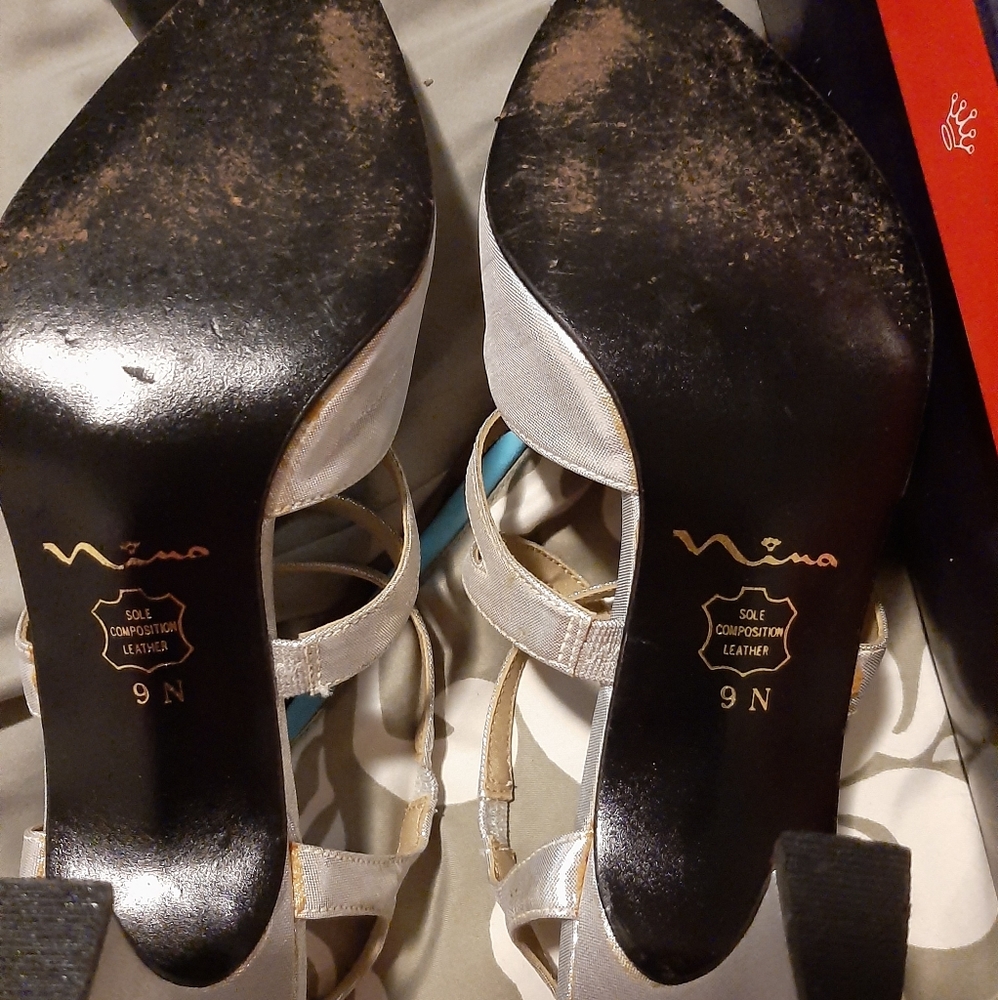 Heels - Picture 4 of 5